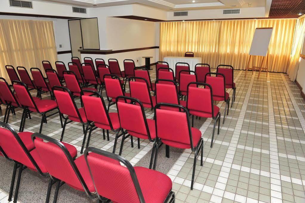 Apartamento Familia Recife Flat Serviceアパートホテル エクステリア 写真